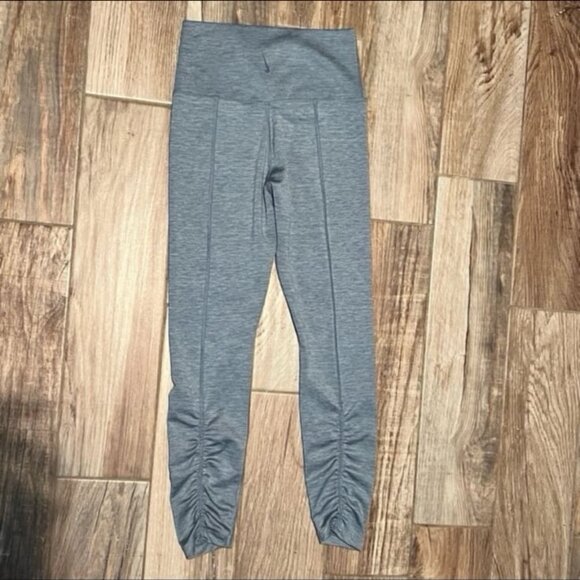 Women's Nike Yoga Ruched High-Waisted Ankle Leggings - Picture 3 of 5